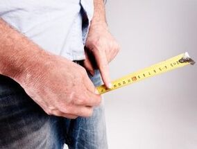 moški izmeri penis pred povečanjem s sodo